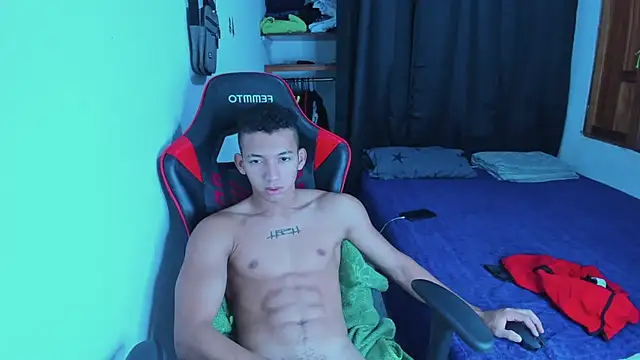JuanchiT66 online show from July 26, 10:49 pm