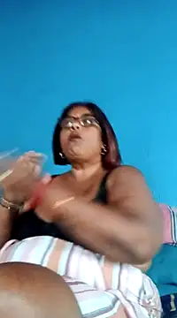 mileesha online show from December 6, 12:38 pm
