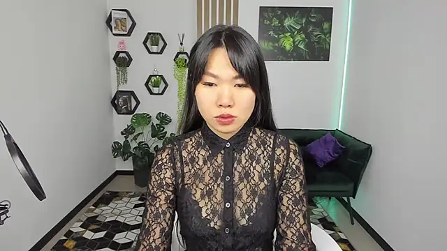 Snapshot of LunaPurrr chatting on October 7, 11:13 pm LunaPurrr online show from October 7, 11:13 pm