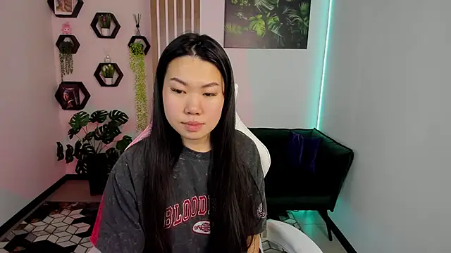 LunaPurrr online show from January 16, 11:20 pm