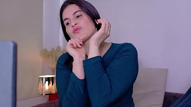 Snapshot of lizdevine chatting on September 24, 3:04 pm lizdevine online show from September 24, 3:04 pm