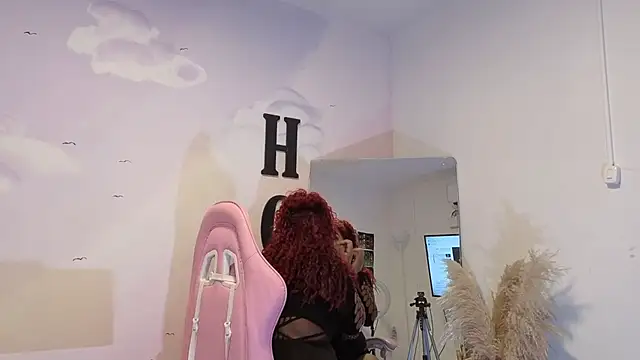 Catherine Smith  online show from September 27, 11:04 am