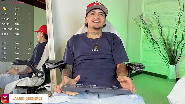 JamesDeker online show from September 15, 8:20 pm