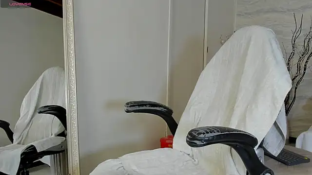 JamesDeker online show from September 24, 8:01 pm