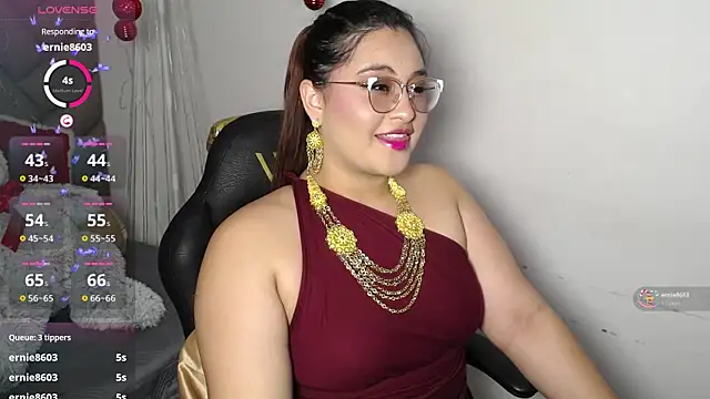 heluejamil online show from November 18, 8:02 pm