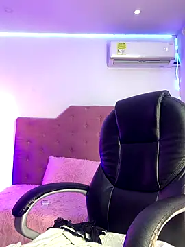 Velveet x online show from November 11, 11:54 am