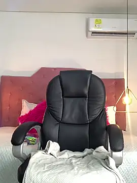 Velveet x online show from December 14, 11:48 am