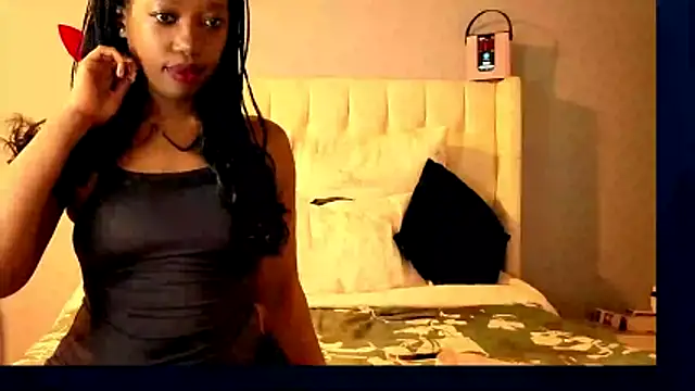Snapshot of MistressAphrodite chatting on February 17, 6:36 pm MistressAphrodite online show from February 17, 6:36 pm