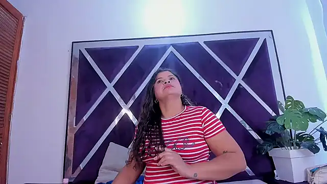 luzenaasm online show from September 29, 4:17 am