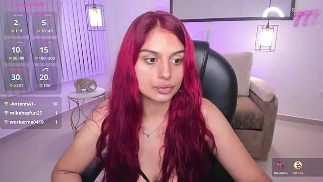 Snapshot of Melina_Rouge chatting on March 13, 12:17 am Melina Rouge online show from March 13, 12:17 am