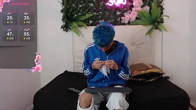 iam lukas   online show from October 6, 3:15 am