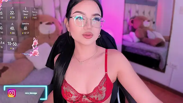 Snapshot of nicoleevega_ chatting on September 18, 3:19 am nicoleevega online show from September 18, 3:19 am
