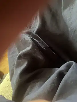 Snapshot of gb7572 chatting on September 11, 8:14 am gb7572 online show from September 11, 8:14 am