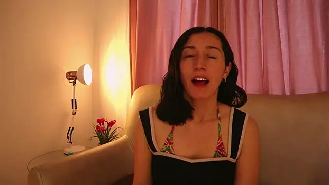 Ginevra esposito online show from June 4, 12:33 pm
