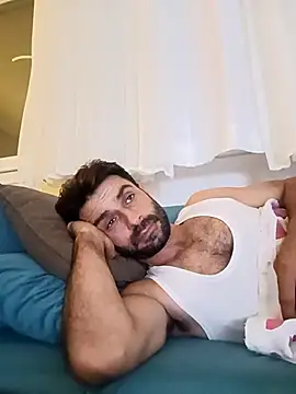 Snapshot of alex10alexx chatting on October 22, 8:30 pm alex10alexx online show from October 22, 8:30 pm