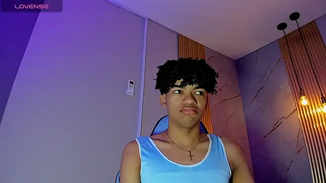 Snapshot of Ivone_Rose_ chatting on November 19, 12:16 pm Ivone Rose online show from November 19, 12:16 pm