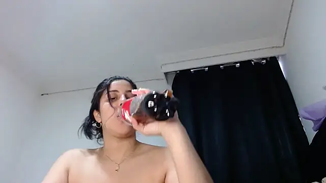 Snapshot of Electraweb_09 chatting on October 19, 10:21 pm Electraweb 09 online show from October 19, 10:21 pm