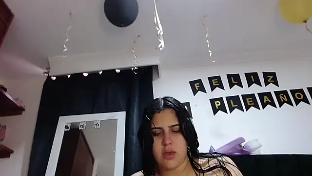 Snapshot of Electraweb_09 chatting on December 14, 9:41 pm Electraweb 09 online show from December 14, 9:41 pm