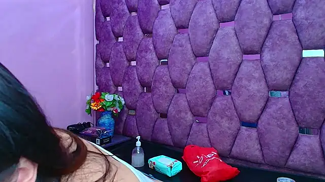 Snapshot of miaharvey_69 chatting on December 15, 2:32 pm miaharvey 69 online show from December 15, 2:32 pm