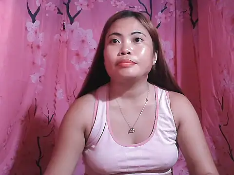 Hot Samantha4u online show from May 6, 9:20 pm