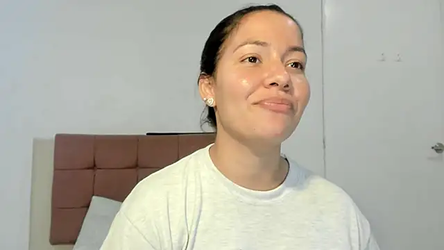 Snapshot of _rapunzell chatting on September 9, 4:17 pm rapunzell online show from September 9, 4:17 pm