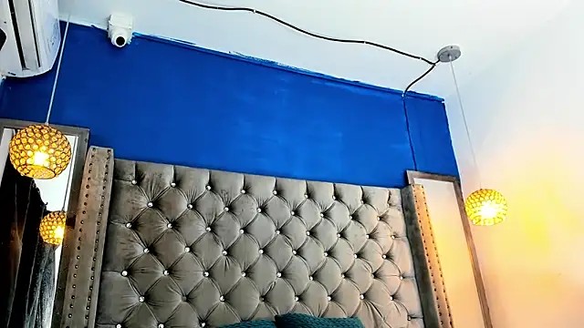 latinhotmuscle online show from November 14, 4:22 am