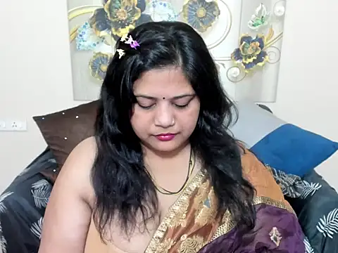Snapshot of misssoniya3 chatting on June 10, 4:01 am misssoniya3 online show from June 10, 4:01 am