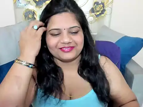 Snapshot of misssoniya3 chatting on July 28, 6:20 am misssoniya3 online show from July 28, 6:20 am