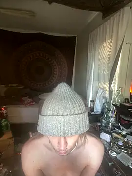 Snapshot of XanderOzzz chatting on September 9, 2:27 pm XanderOzzz online show from September 9, 2:27 pm