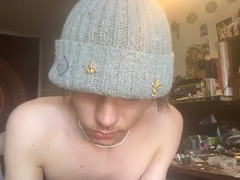 Snapshot of XanderOzzz chatting on September 12, 2:39 pm XanderOzzz online show from September 12, 2:39 pm