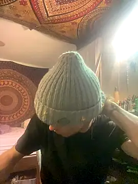 Snapshot of XanderOzzz chatting on September 13, 10:59 am XanderOzzz online show from September 13, 10:59 am