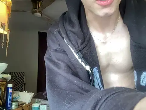 Snapshot of XanderOzzz chatting on October 17, 6:10 pm XanderOzzz online show from October 17, 6:10 pm