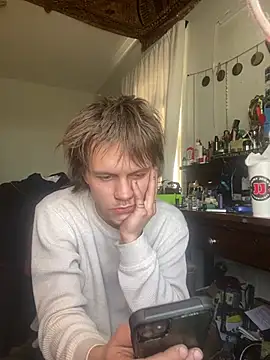 XanderOzzz online show from March 25, 2:56 pm