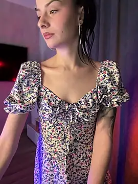 Snapshot of bigJuicyPussy chatting on February 28, 1:23 pm bigJuicyPussy online show from February 28, 1:23 pm