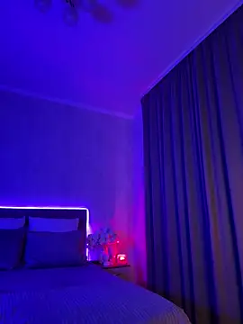 Snapshot of bigJuicyPussy chatting on March 2, 1:18 pm bigJuicyPussy online show from March 2, 1:18 pm