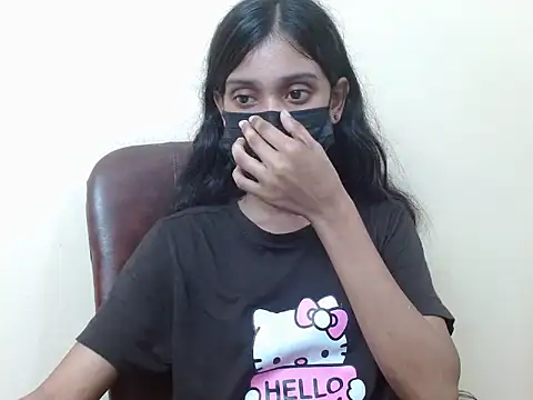 smallcuute online show from September 23, 9:12 am