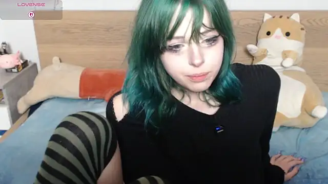 Snapshot of triplebakaaa chatting on October 16, 6:53 pm triplebakaaa online show from October 16, 6:53 pm