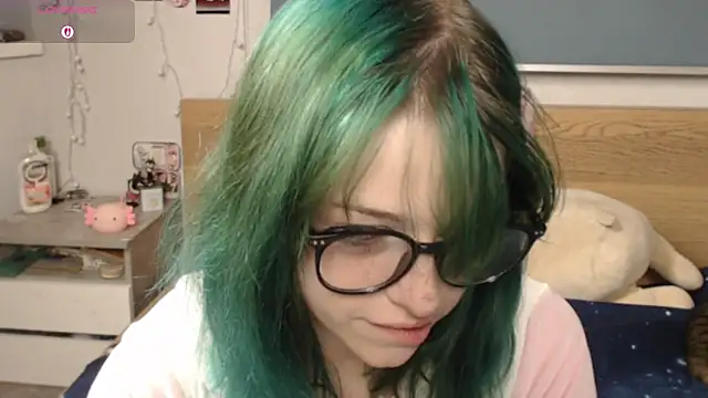 Snapshot of triplebakaaa chatting on October 23, 10:08 pm triplebakaaa online show from October 23, 10:08 pm