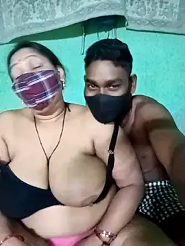 LoveOnStream online show from March 18, 1:36 pm