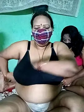 LoveOnStream online show from March 23, 11:20 pm