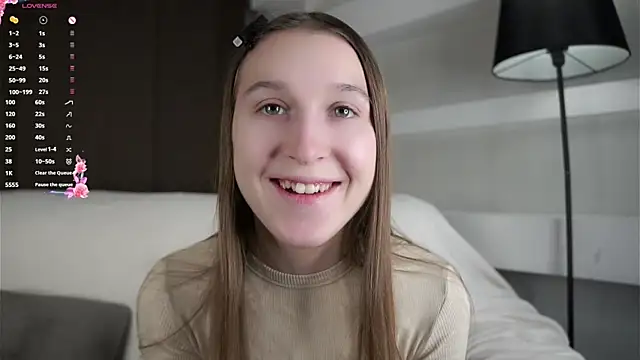 NanaMertins online show from December 18, 1:11 am