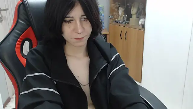 TinaQuiin online show from September 27, 8:08 am