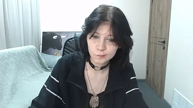 TinaQuiin online show from February 5, 9:14 am