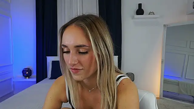 LenaaStar online show from December 3, 3:21 pm