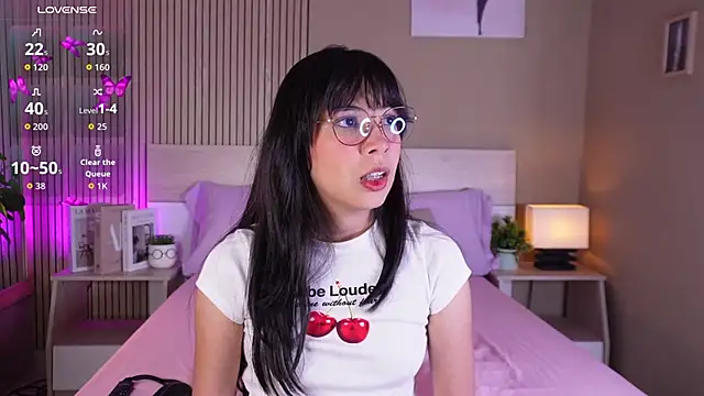 aprilqueenie online show from May 26, 7:54 pm