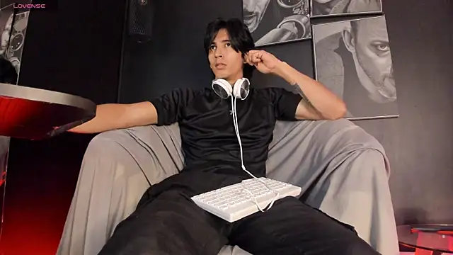 jett savage online show from September 24, 1:25 pm