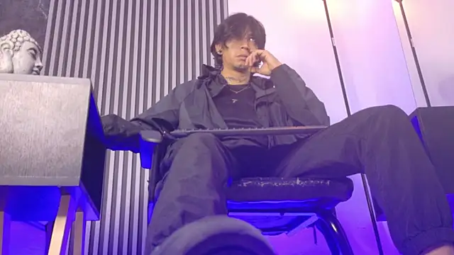 jett savage online show from December 19, 2:35 pm