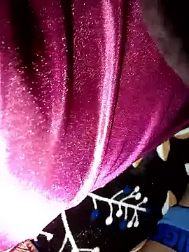 Snapshot of hot_manishacpl chatting on December 15, 5:28 pm hot manishacpl online show from December 15, 5:28 pm