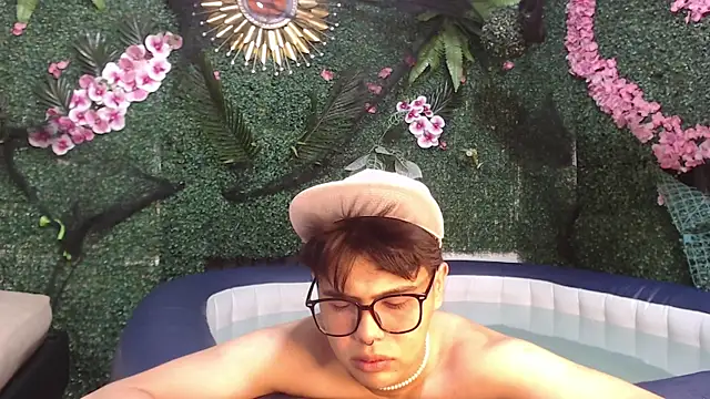 Snapshot of Felipe_Cold chatting on October 30, 2:35 am Felipe Cold online show from October 30, 2:35 am