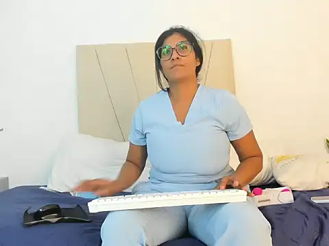  Miaa khalifa  online show from October 7, 12:13 pm